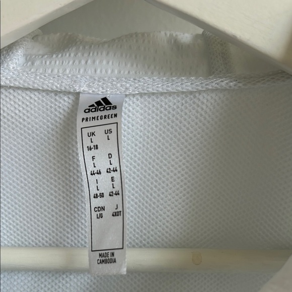 adidas White Utility Jacket with Hood and Half-Zip with excellent condition - Picture 5 of 12